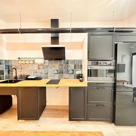 شقة Alberola Industrial Style فالنسيا المظهر الخارجي الصورة